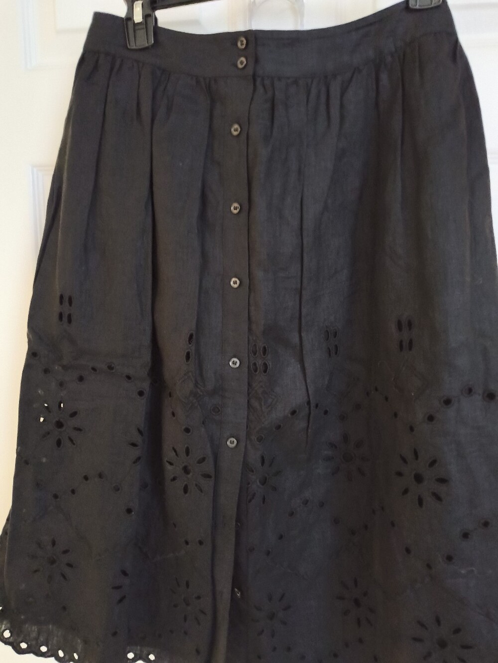 Rachel Parcell  100% Linen Eyelet Button Front Lined Skirt  Size M